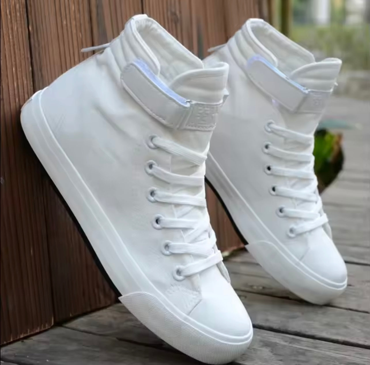 Sneaker Bino