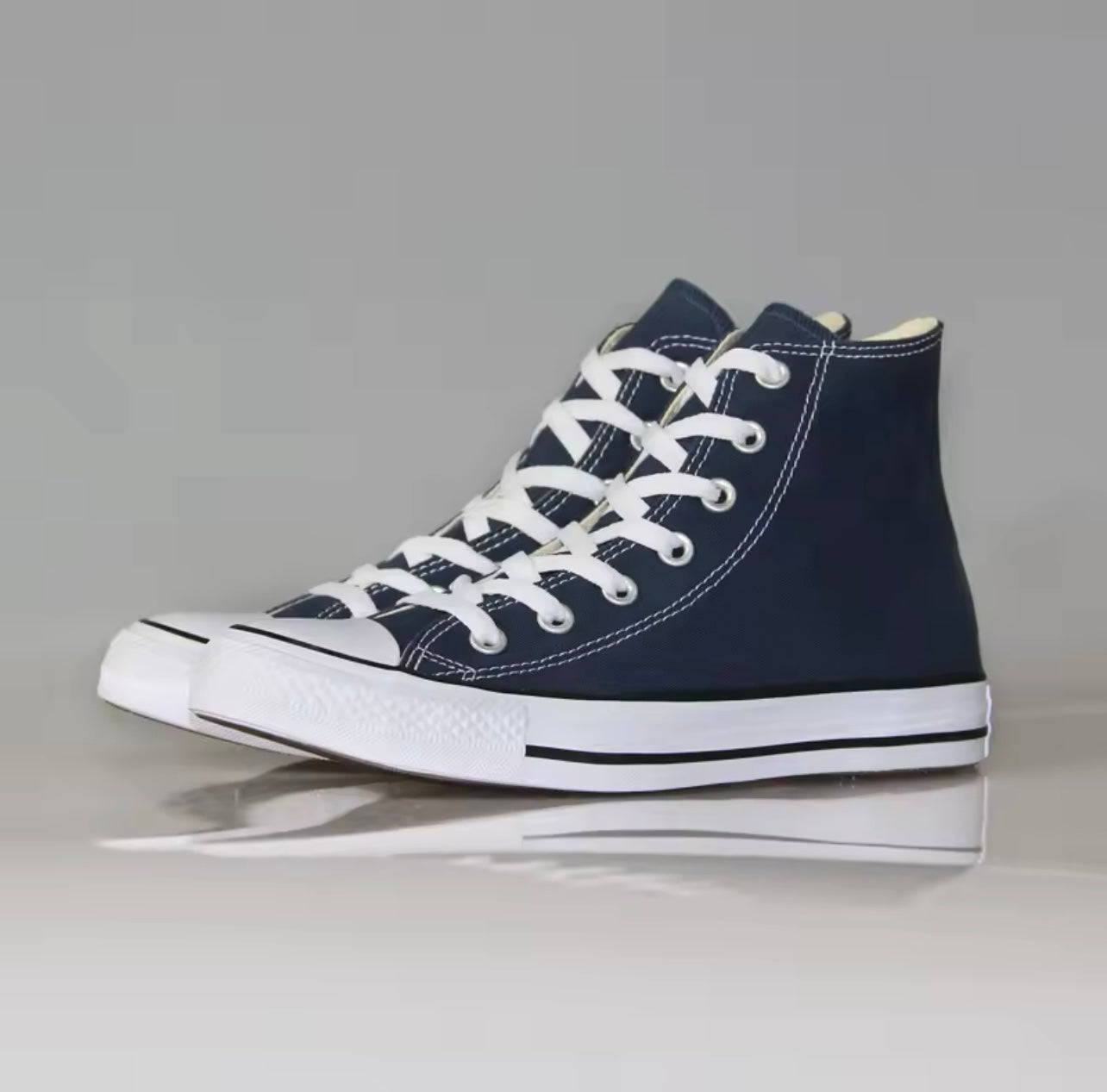 Sneaker Convi