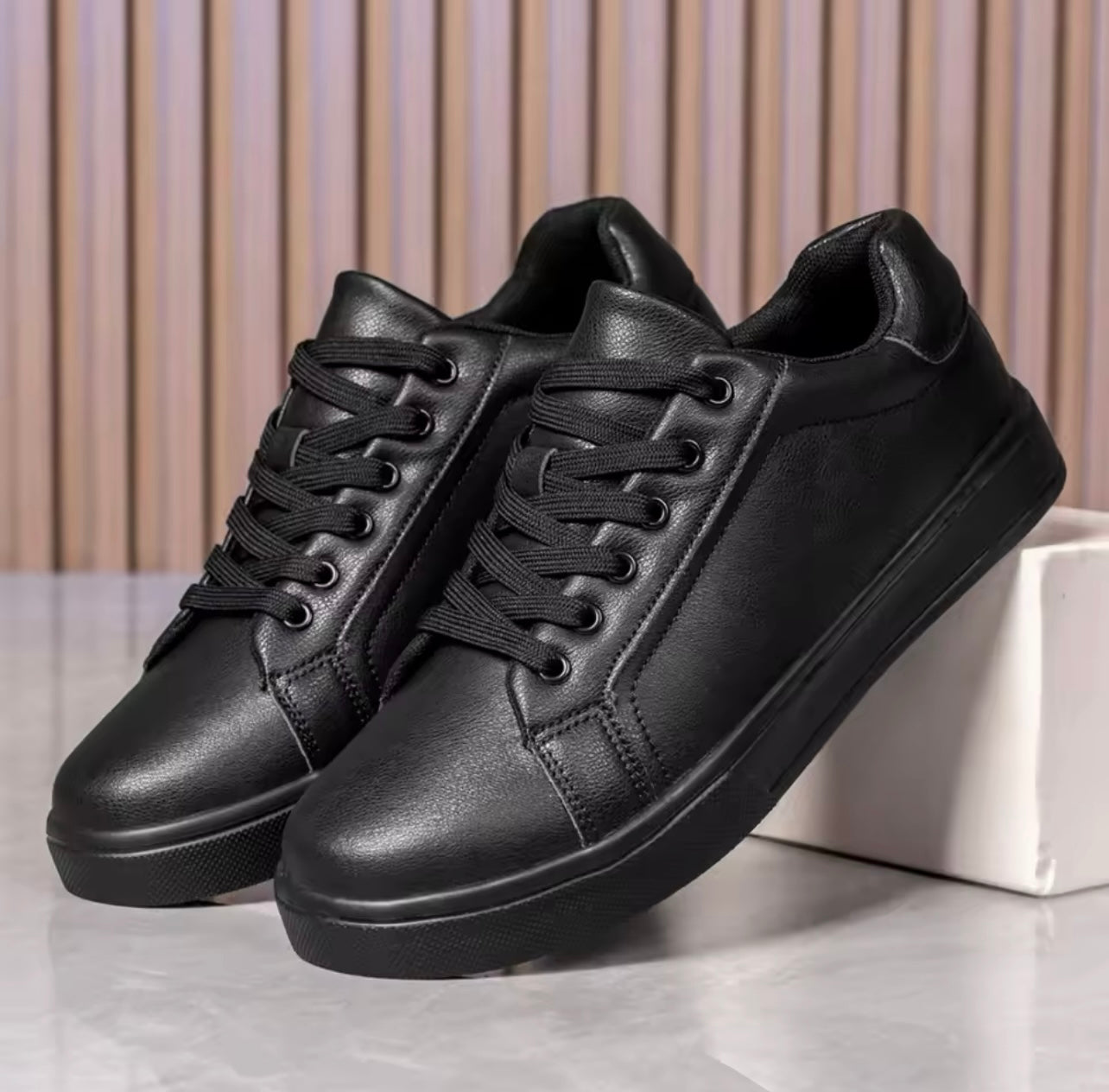 Sneaker Tilly