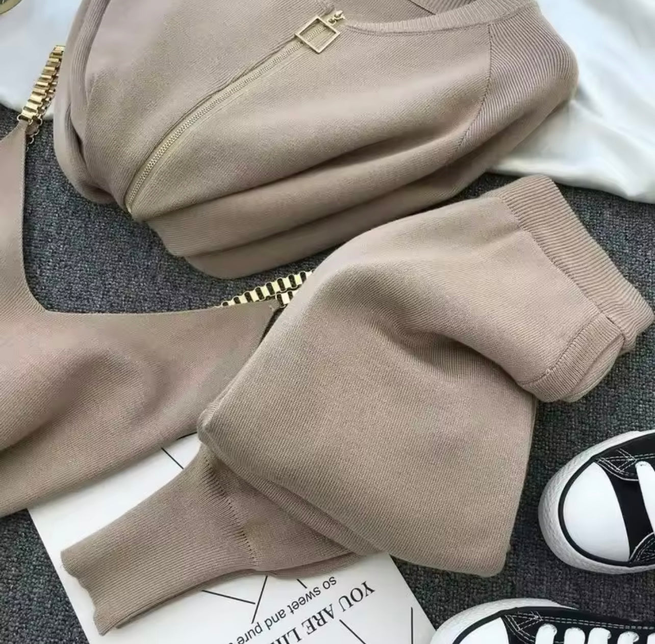Set Nina
