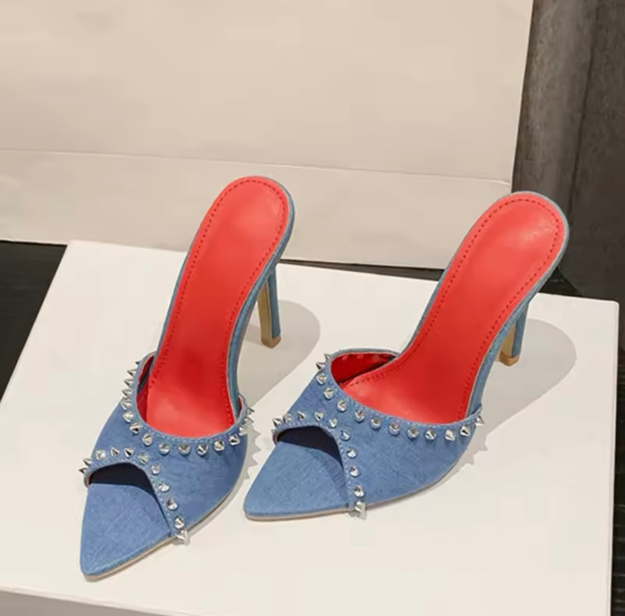 High Heels Ivy