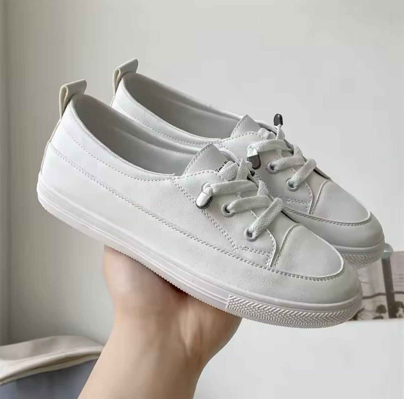Sneaker Whitey