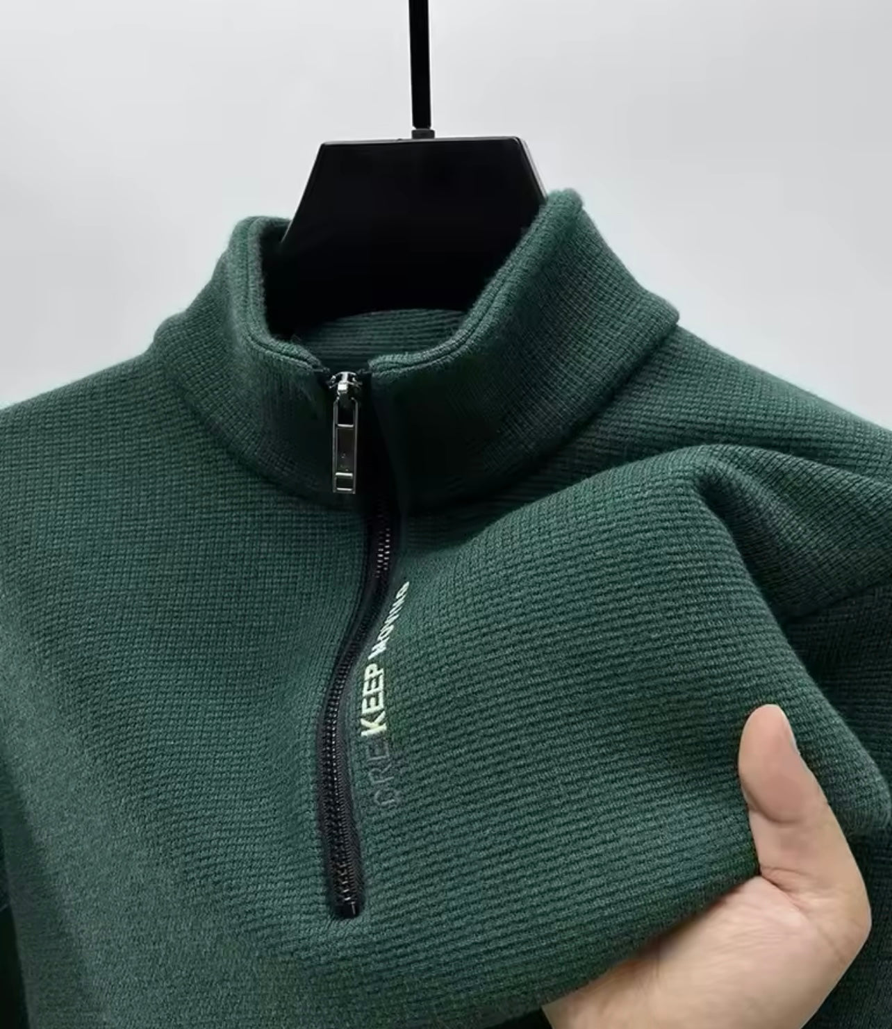 Pullover Creed