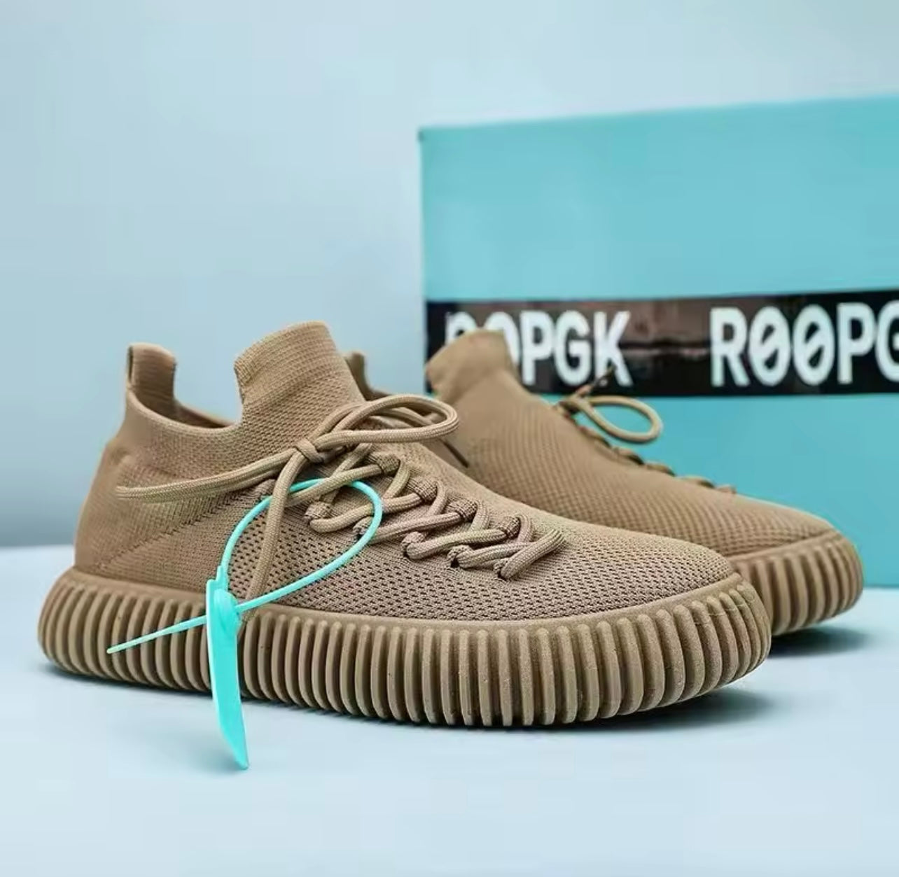 Sneaker Adi