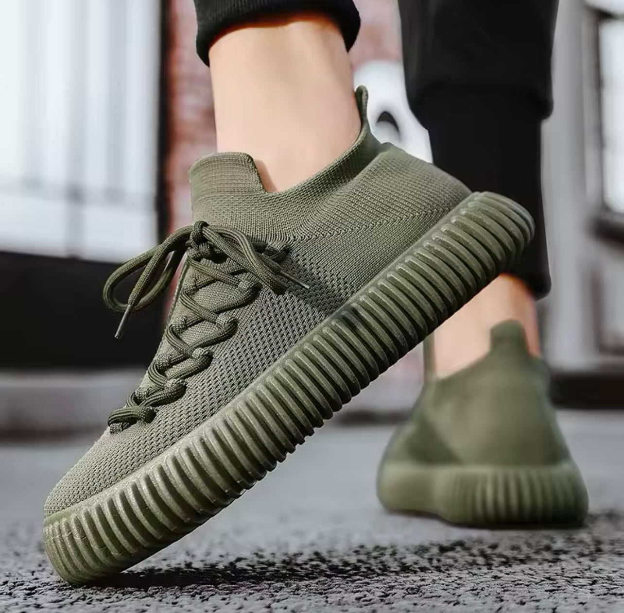 Sneaker Adi